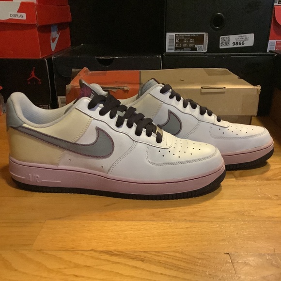 Nike Air Force 1 Silver Doll Womens 12 = Mens 10.5 AF1 Low VINTAGE 2007 Release - Picture 1 of 12